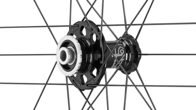 Campagnolo Shamal Carbon Disc Center Lock 28" Laufradsatz - black/Non Boost/Non Boost/142 mm/100 mm/28"/Shimano Road/100 mm/Shimano Road/100 mm/142 mm