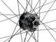 Juego de ruedas Urban Alivio Disc 6 agujeros DT Swiss 533D 28" - negro/28" set (RD 9x100 Dynamo + RT 10x135) Shimano
