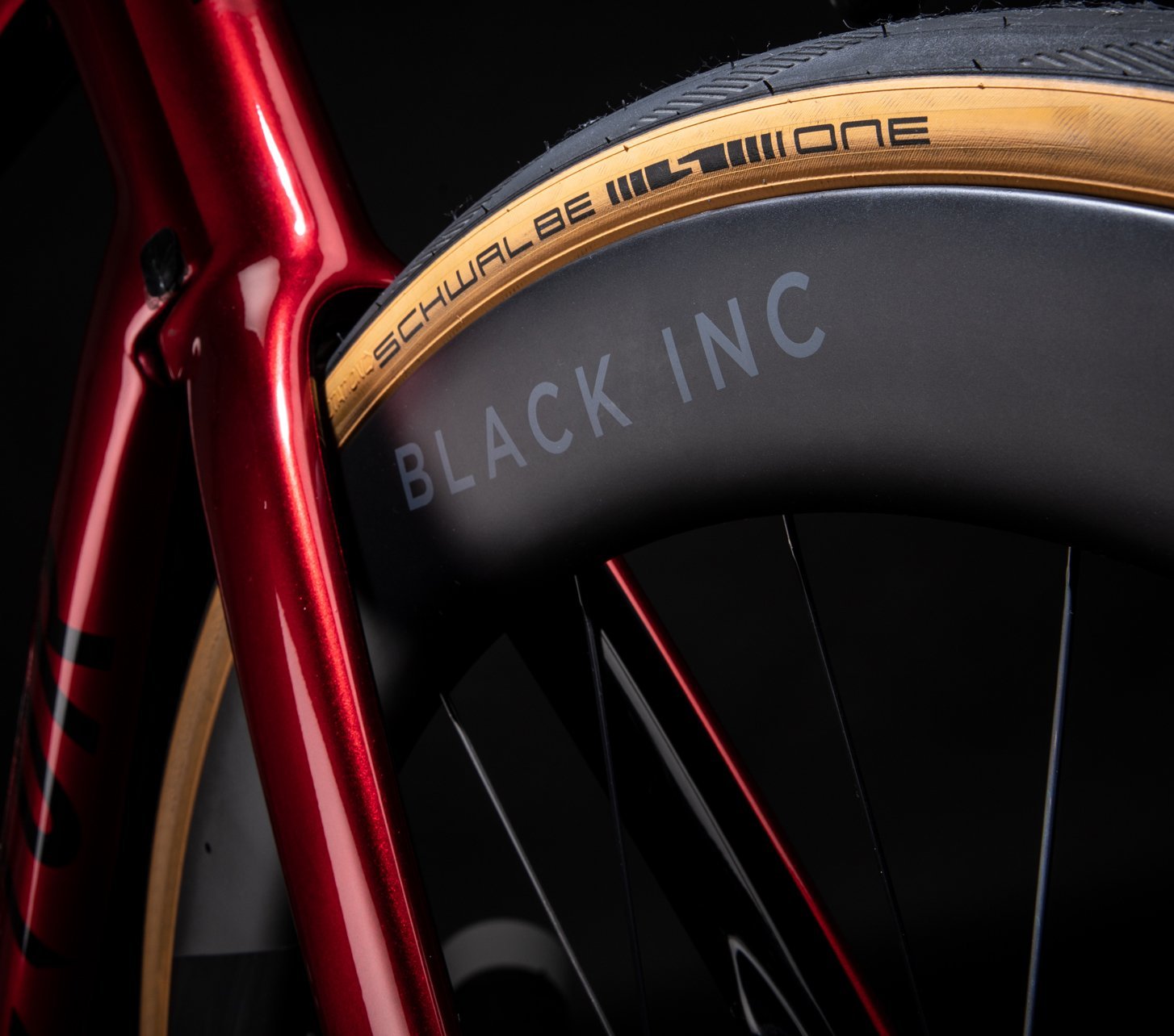 Black Inc Carbon-Komponenten für Rennräder